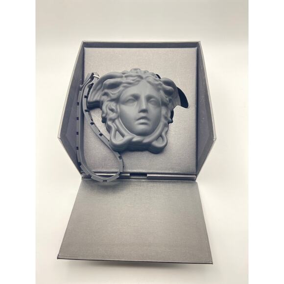 Versace Women's Swiss Medusa Watch Black Silicone Strap NEW - Picture 3 of 7